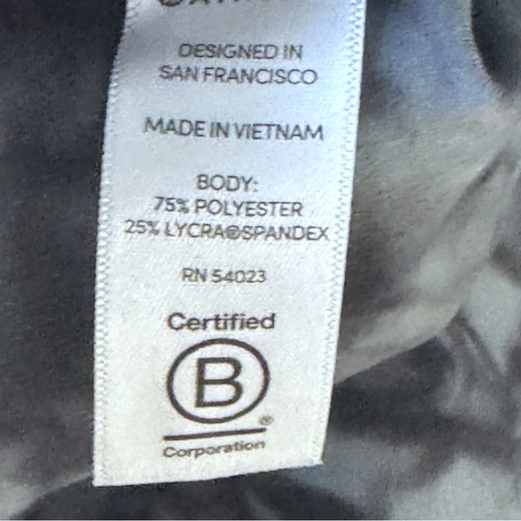 Athleta Gray Tie-Dye Salutation Powervita 7/8 Leggings Sz Small - Picture 9 of 11